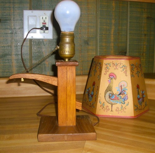 Vtg Hand Made Wood Hand Water Pump Table Lamp Rustic With Paper Rooster Shade - Picture 2 of 4