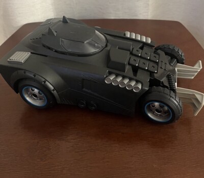 Spin Master 12  Batman Launch and Defend Batmobile Vehicle 92300RX No Remote