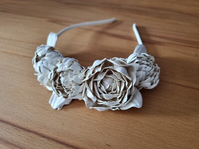 Floral Kopfschmuck Blume Flower Braut Bride Hochzeit Leder Leather Blumenmädchen