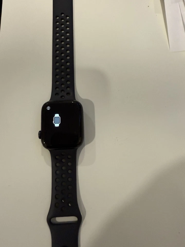 iWatch Series 5 GPS , Cellular - Image 3 of 4