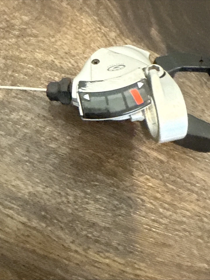 Vintage SHIMANO Deore XT SL M750 3 X 9 Speed MTB Mounntain Bike Shifters Set. A - Image 4 of 4