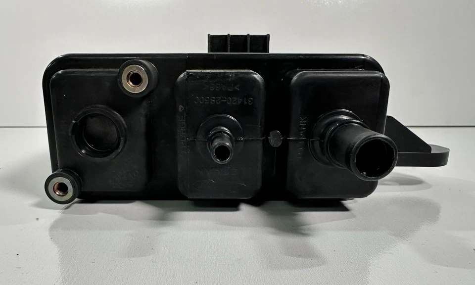 NUEVO OEM Genuino Hyundai KIA EVAP Sportage Tucson Bote 31420-2S500 Foto 3 de 4