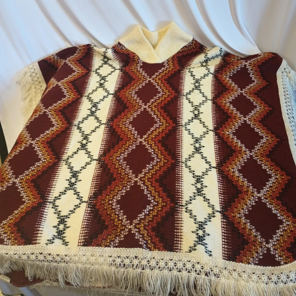 Vintage Poncho Made in Mexico 70s Boho Brick Red, Orange, Cream - Image 2 of 4