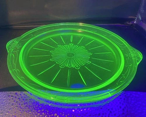 Vtg Uranium Green Serving Cake Plate Depression Etched Floral Glow Handles