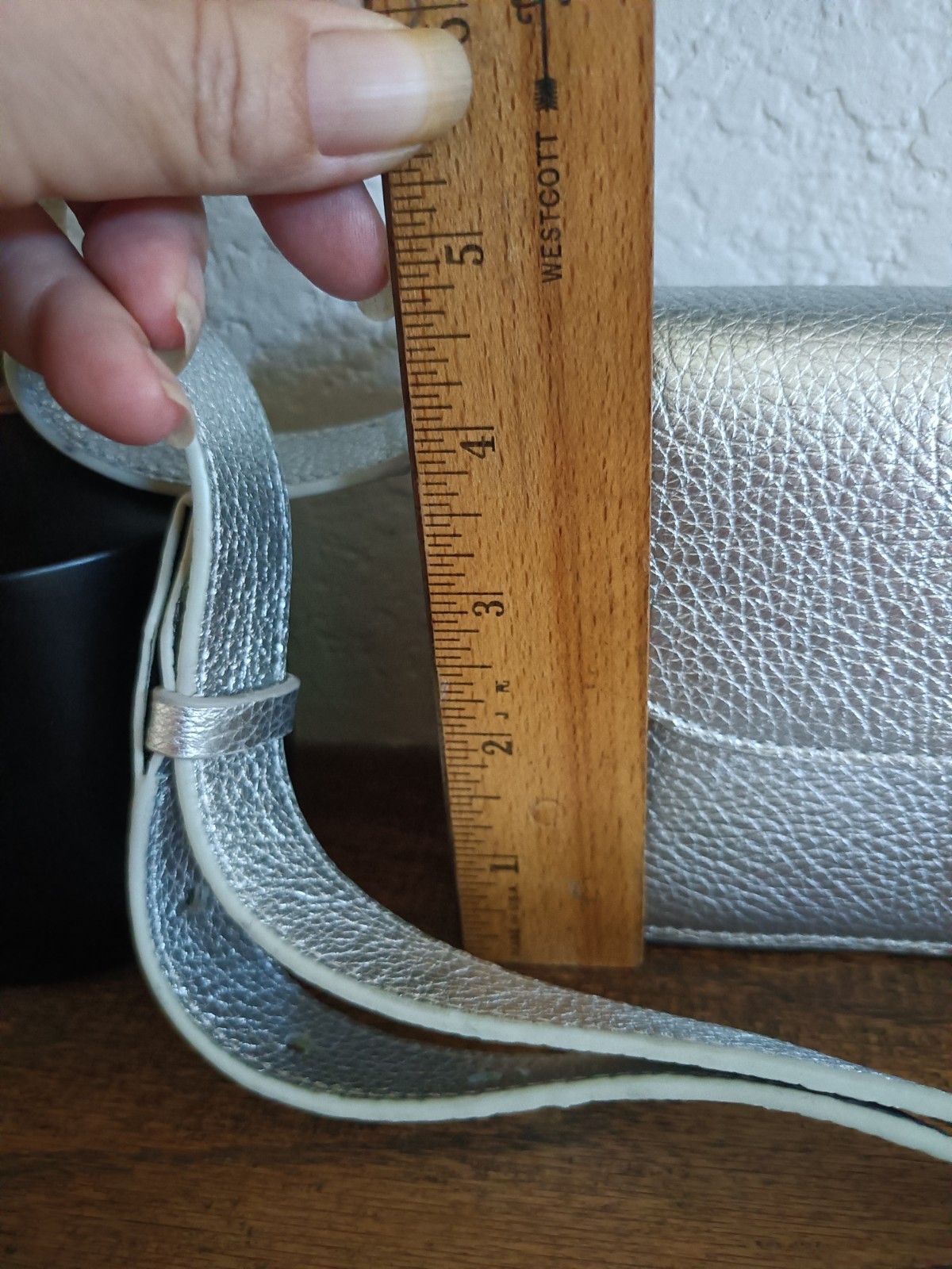 Benho Crossbody - image 12