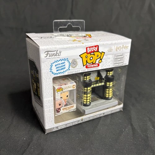 Funko Pop! Bitty Town Harry Potter  Garrick Ollivander & Ollivander's Wand Shop