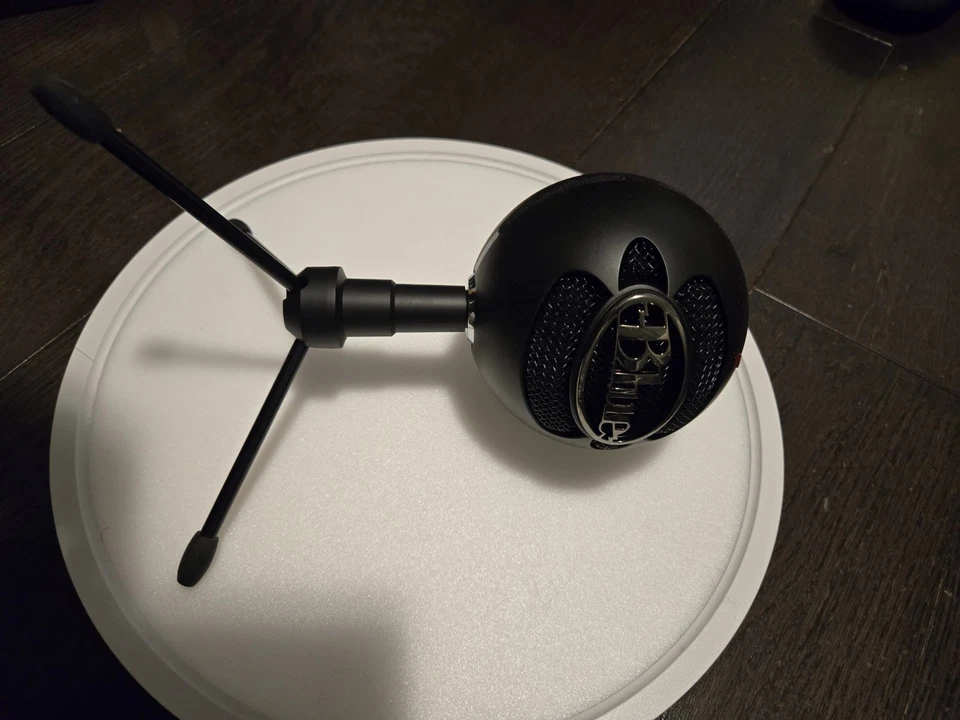 Blue Microphones Snowball Ice Condenser Microphone Black - Image 4 of 4