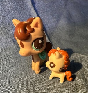 Littlest Pet Shop LPS Baby Steps with Mommy #2666 Horse #2667 Baby Pony