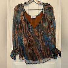 VA VA by JOY HAN Women’s Brown & Blue Leopard Print V-Neck Bell Cuff Top Size L