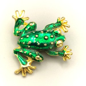 Green Tree Frog Gold Tone Vintage Brooch Enamel Pin Animal Lovers Collectible