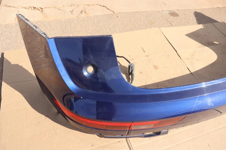 2018-2020 AUDI SQ5 PAINEL DE TAMPA DE PARA-CHOQUE TRASEIRO COM SENSORES DE ESTACIONAMENTO FABRICANTE DE EQUIPAMENTO ORIGINAL - Imagem 3 de 4