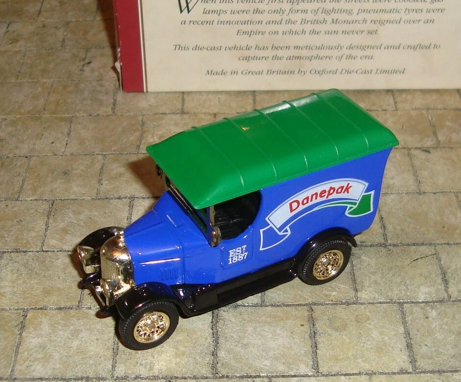 VANS OXFORD DIECAST BULL NOSE MORRIS VAN DANEPAK IMBALLATO