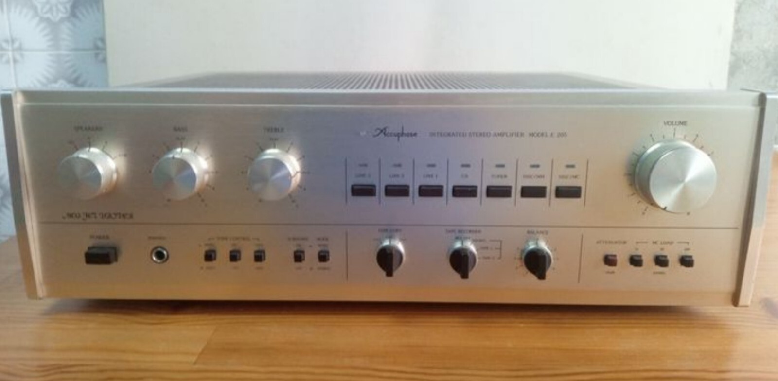 Accuphase E205 ***LOW PRICE*** eBay