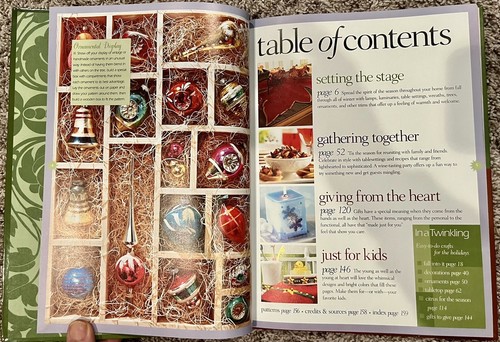 Like New Better Homes and Gardens Celebrate the Season 2005 Hardcover Illustrate - Picture 3 of 4