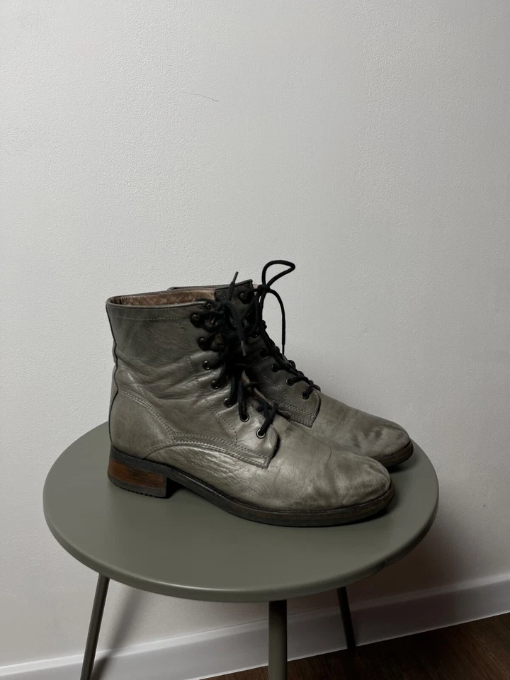 Botas de combate Buffalo para mujer de cuero gris envejecido EU 40 US 9 vintage Foto 2 de 4