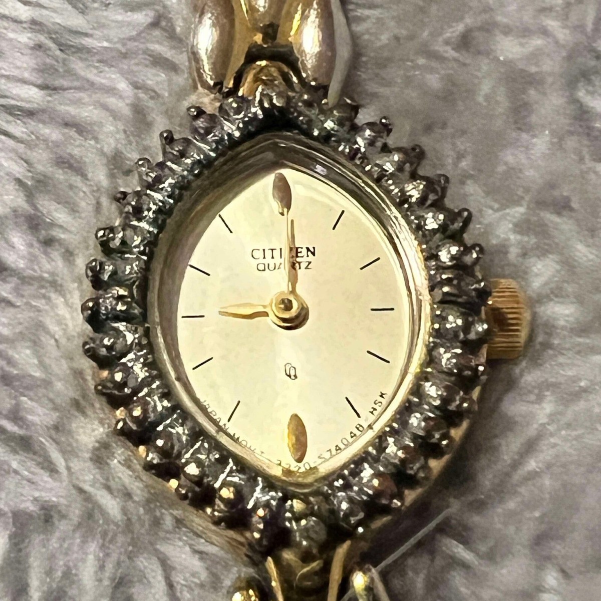 Citizen Quartz Gold Tone Rhinestone Bezel Ladies Dress Watch  display picture 1