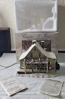 Currier & Ive   Museum of City NY ''The Old Farm House'' Porcelain Lighted House 