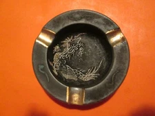 VTG CUTE LITTLE GLASS SMOKING TOBACCO CIGARETTE ASHTRAY EMBOSSED ORIENTIAL JAPAN