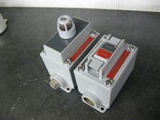 ALLEN BRADLEY 800H Start Stop Switch  Pilot light Control Station Haz Location