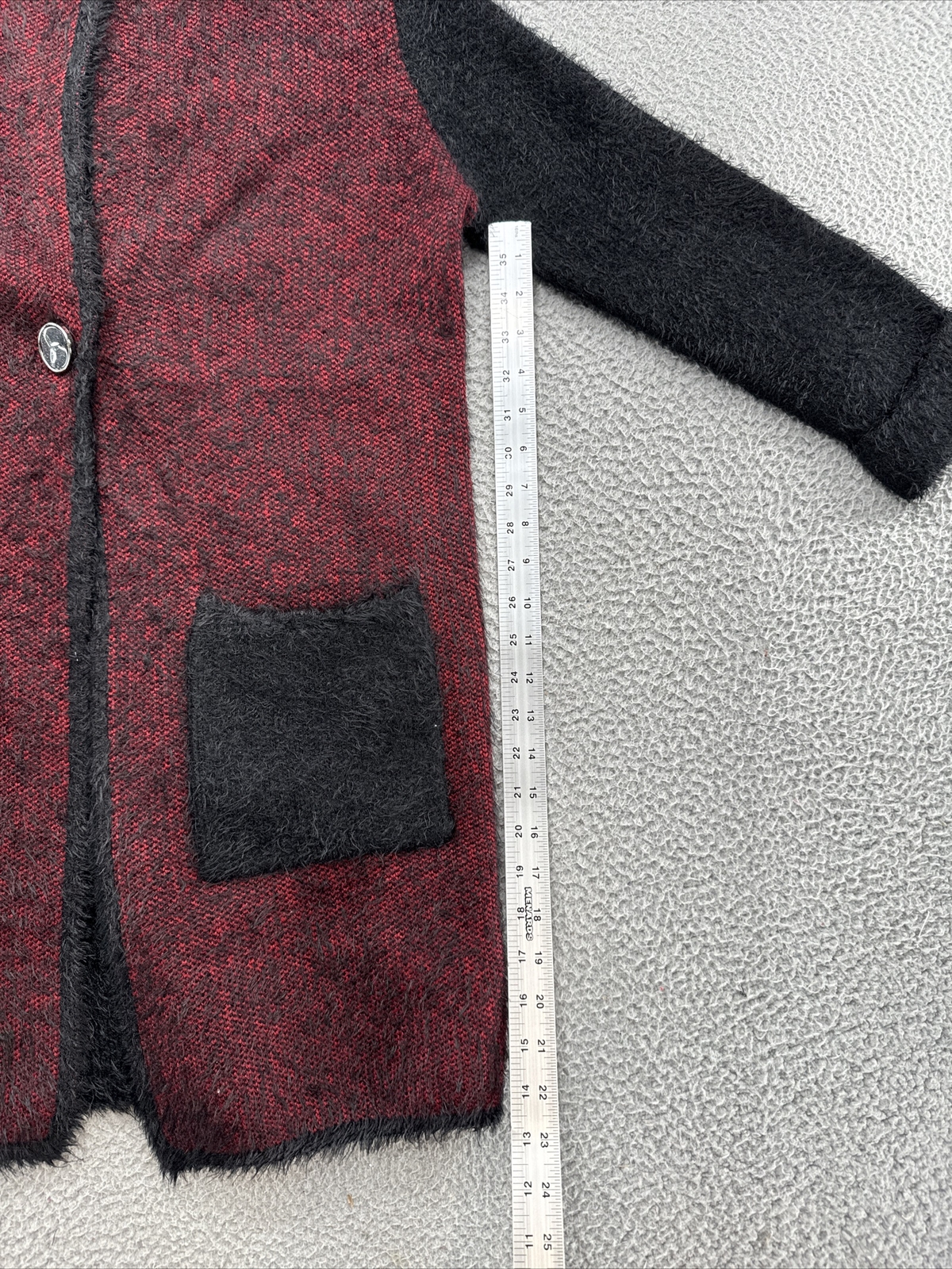 High Secret Women’s 1 Snap Cardigan Sweater Black Red Shaggy Size Medium