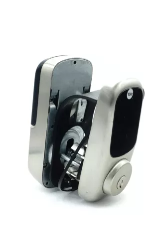 Yale YRD220 Real Living  Touch Screen Deadbolt Lock for Parts Tested Z Wave
