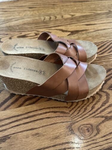 Anna Fidanza Women's Brown Leather Wedge Sandals S