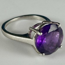 Vintage Sterling Silver Brilliant Round Cut Amethyst Ring. Size 5.50 .