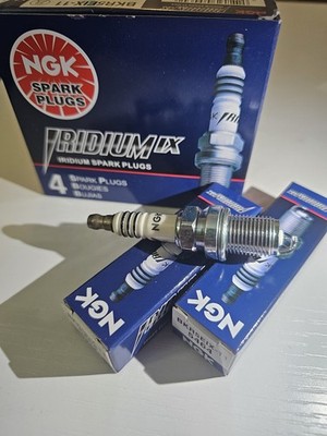 NEW NGK Iridium Spark Plugs BKR5EIX-11 5464 SET OF 4