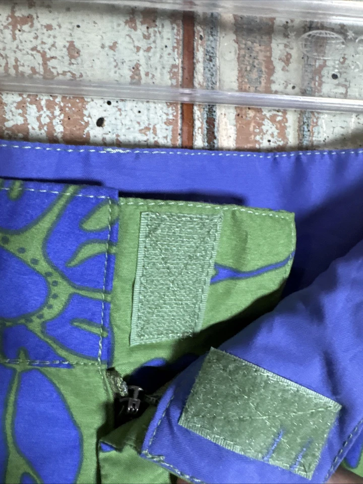 Calça Capri Royal Robbins Wmn Tamanho 12 Roxa/Verde Floral Tropical Cordão Poli - Imagem 2 de 4