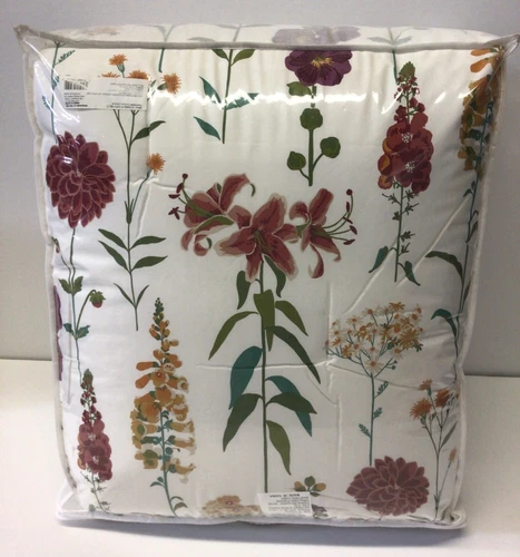 The Company Store Legends Hotel Flower Garden Wrinkle Free Sateen Comforter-FULL