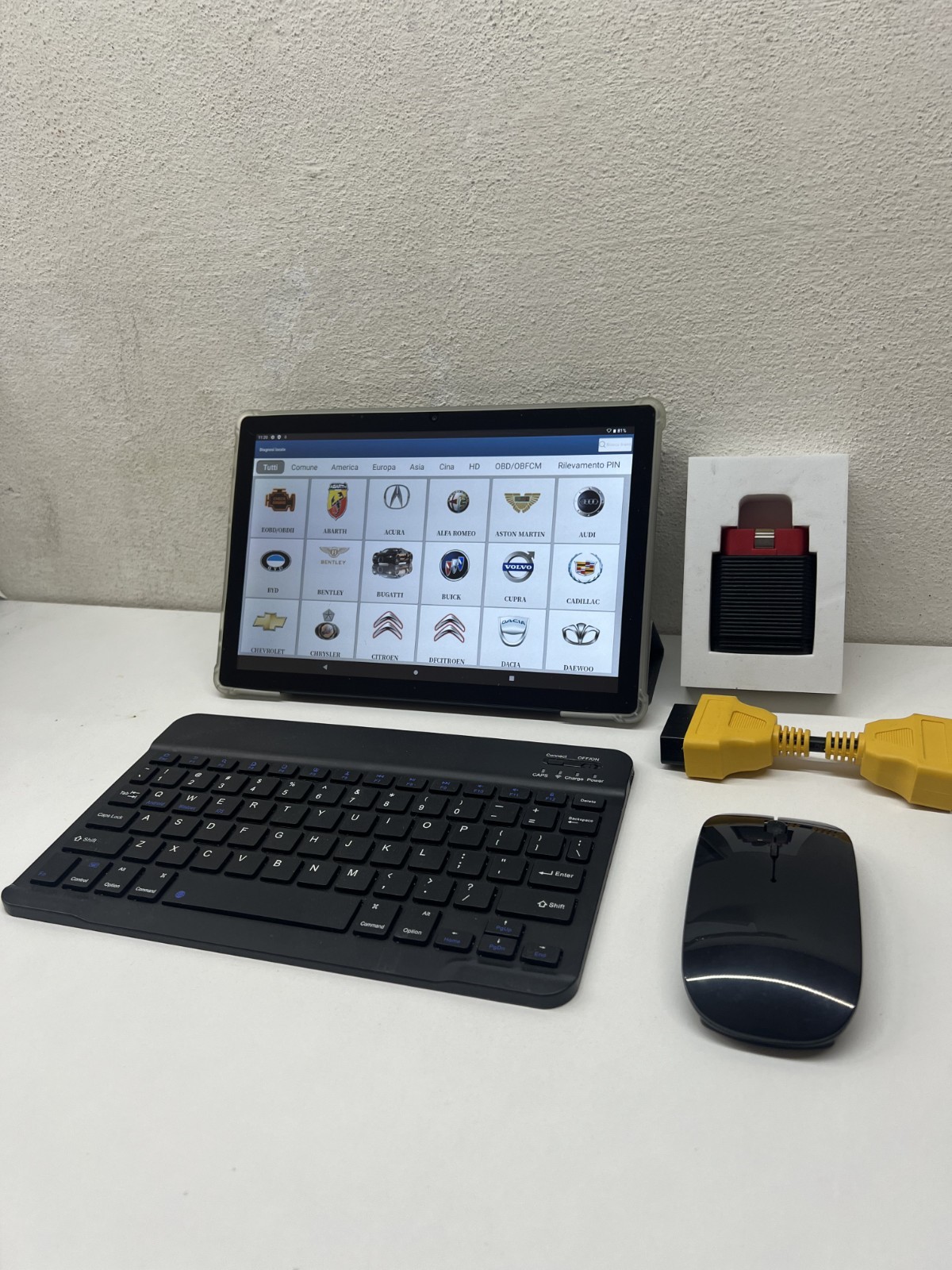 Stazione di diagnosi auto camion professionale multimarca compreso di Tablet SGW foto 4