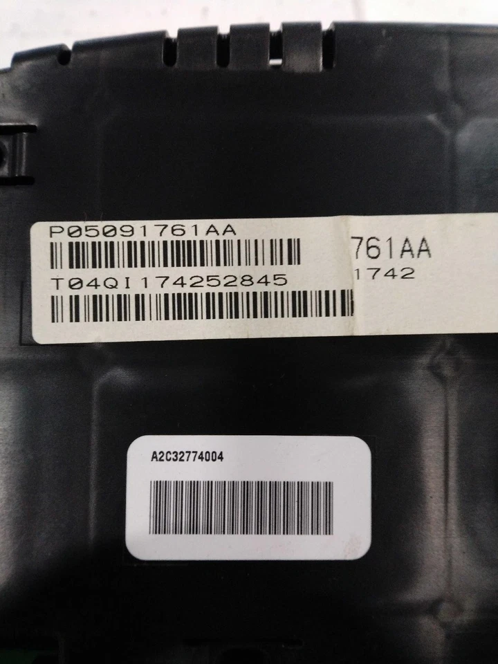 2013 Dodge Durango Speedometer Gauge OEM Black 3.6L 263k Miles NJ25-22319 - Image 3 of 4