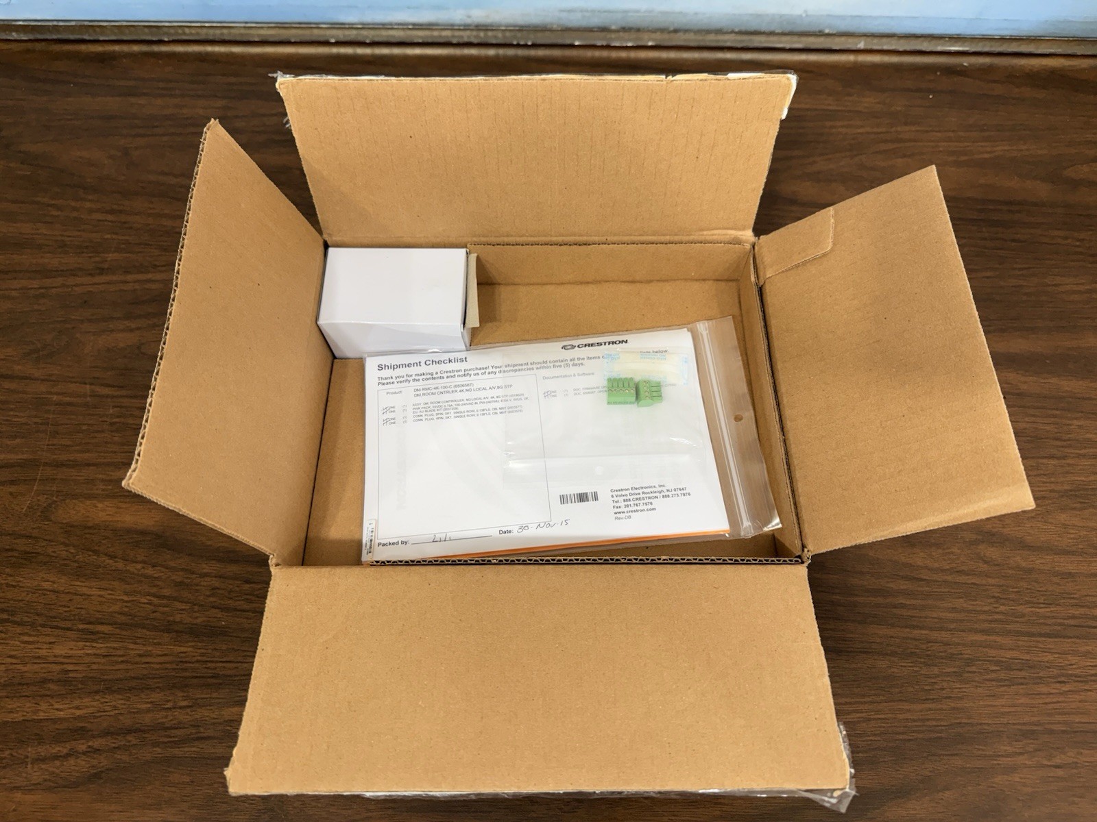 Crestron DM-RMC-4K-100-C 4K Digital Media 8G + Receiver and Room Con. 100  NEW