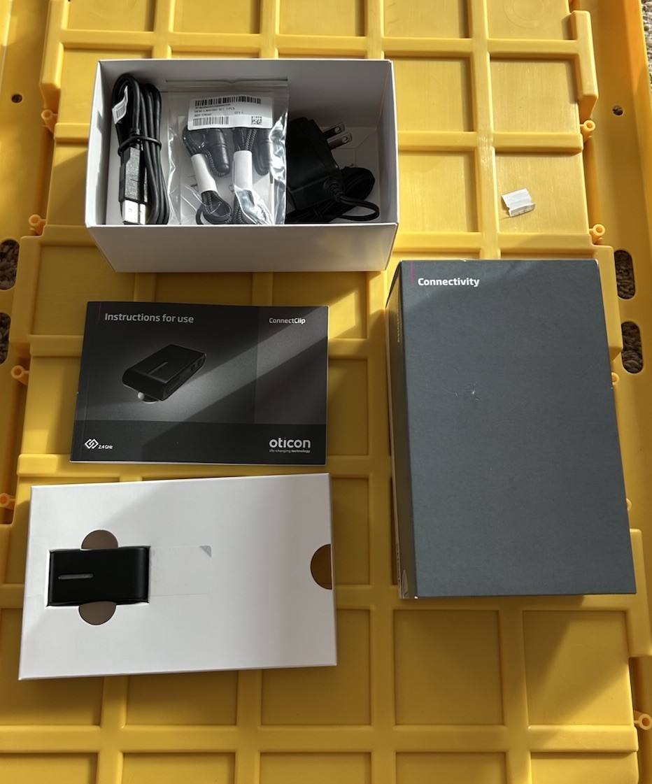 Oticon Connect Clip Bluetooth Streamer & Microphone. Very Lightly Used.