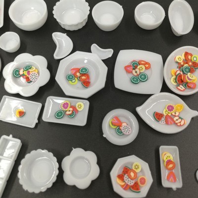 33Pcs//set Mini Dollhouse Kitchen Food Dishes Plate Model Serving DIY Kids Toys