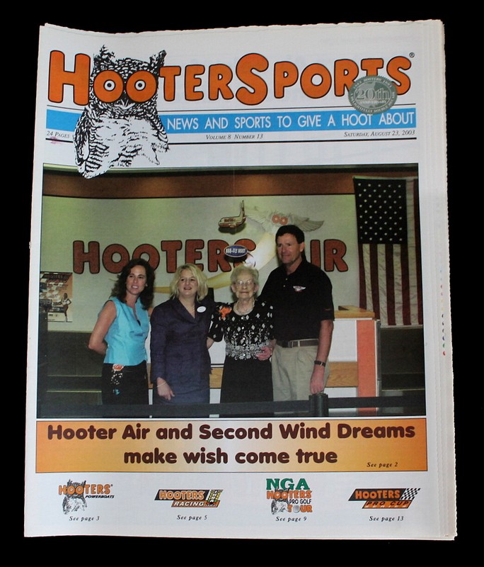 Vtg Hooters Newspaper uniform magazine 7/23 03 Sexy Bikini Hooters Air plane