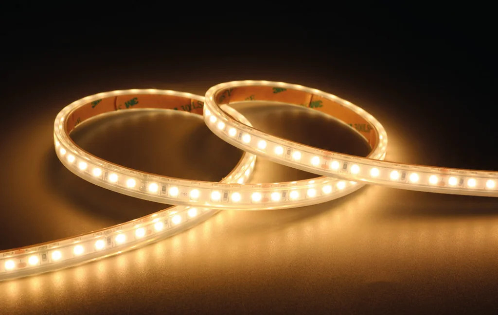 LED Tape 15m x 14mm 24v IP67 3000K 6w/M 690lm/M Max Integral ILSTWHIC149E