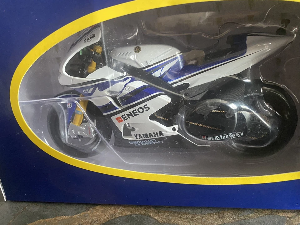 ALTAYA MOTO GP 1/12 YAMAHA YZR M1 BEN SPIES 2012 TT ASSEN - Photo 1/4