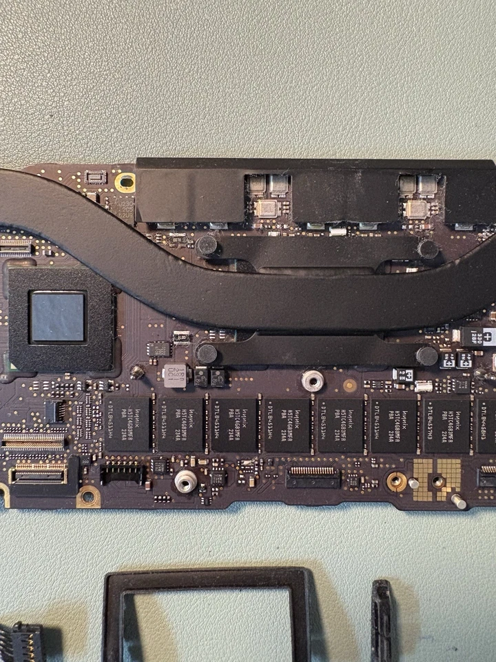 Logicboard MacBook Pro 13" A1425 2.5 GHz i5 8 GB 820-3462-A 661-7346 - Bild 3 von 4