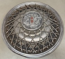 1 1979-1980 Oldsmobile Toronado 15 Wire Spoke Hubcap Wheel Cover B 22505155
