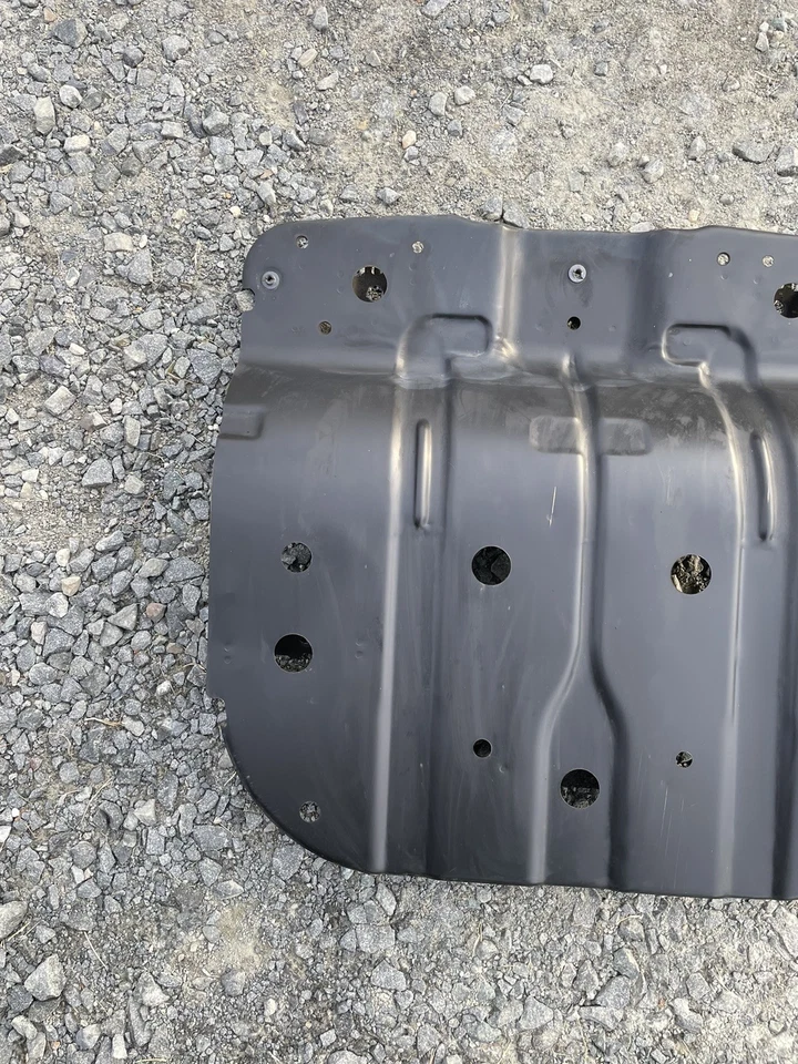 TOYOTA TUNDRA 2007 - 2022 PLACA DE DESLIZAMIENTO DEL MOTOR TUNDRA CREWMAX STOCK ORIGINAL OEM Foto 3 de 4