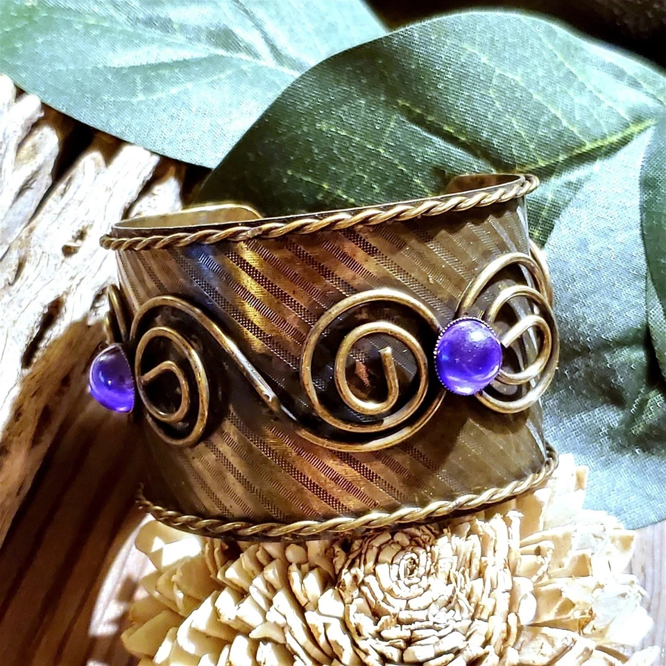 Antique Bronze Etched Lines Twisted Wire Purple Glass Cabochons Cuff Bracelet - Image 2 of 4