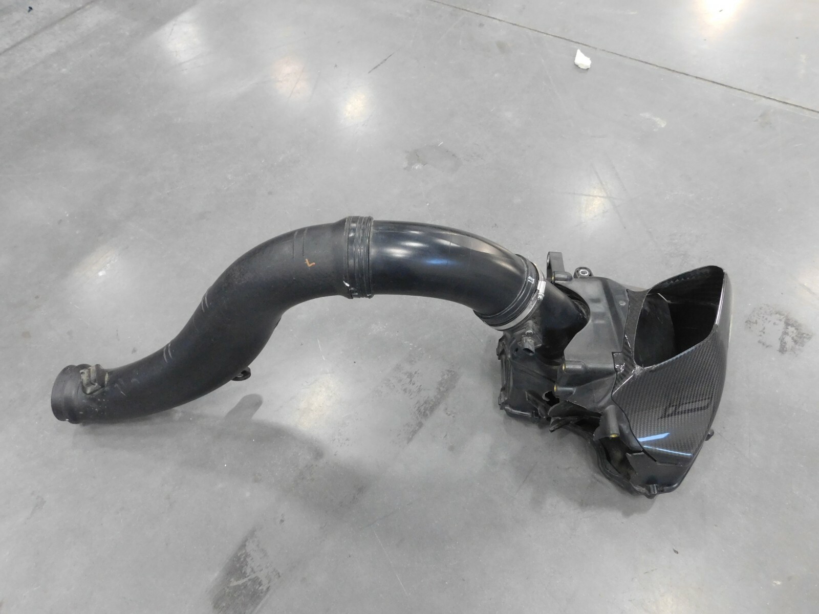2019 17 18 20 McLaren 720S 720 Air Cleaner Assemblies / Carbon Lids  #3055 C6