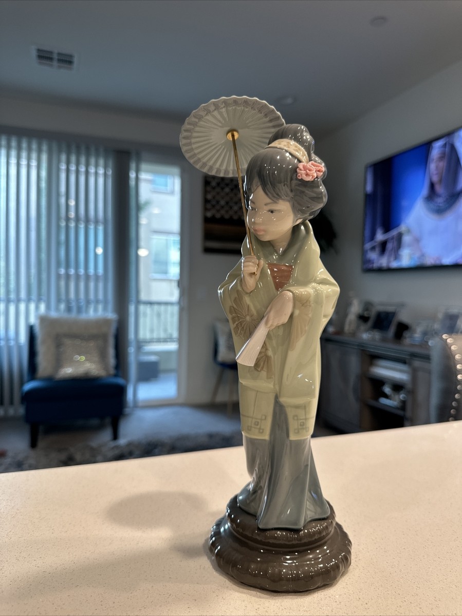 LLADRO 海のそよ風 LLADRO 4988 Oriental Spring Geisha Parasol Umbrella