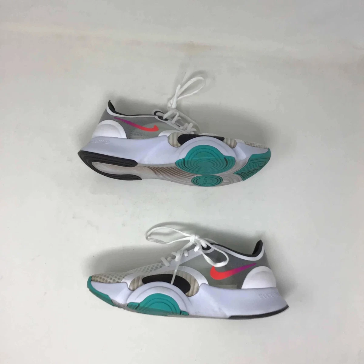 WMNS Nike Superrep GO Football Grey White Black Red Blue CJ0860