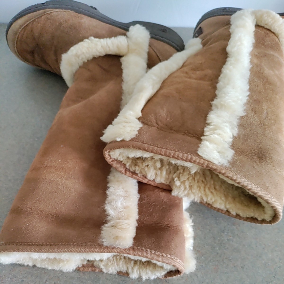 Women's Size 7 UGG Australia Sunburst Tall 5218 Sheepskin Women's Size 7 UGG Australia Sunburst Tall 5218 Sheepskin
