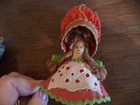 TWO VINTAGE DOLLS MADE OUT OF CLOTHES PINS 4 1/1 INCHES TALL  — photo 7