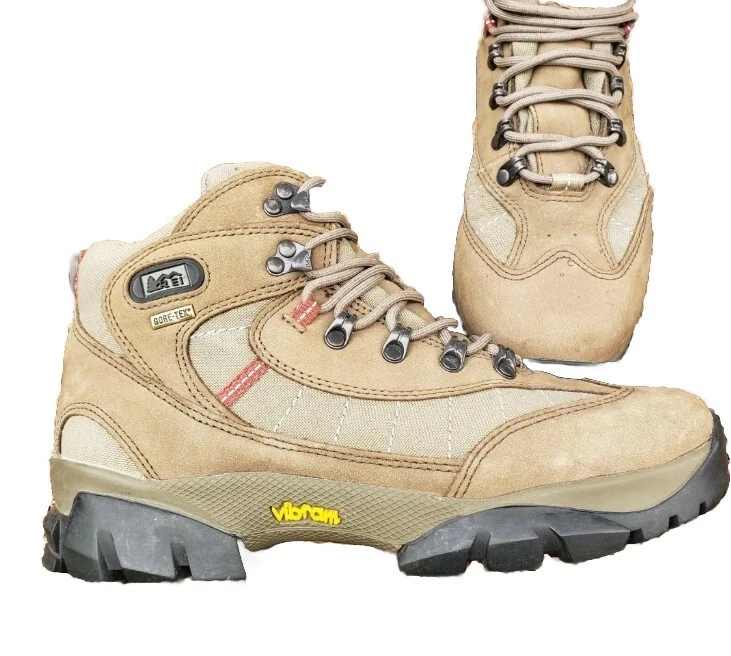 Vibram sole shop boots womens