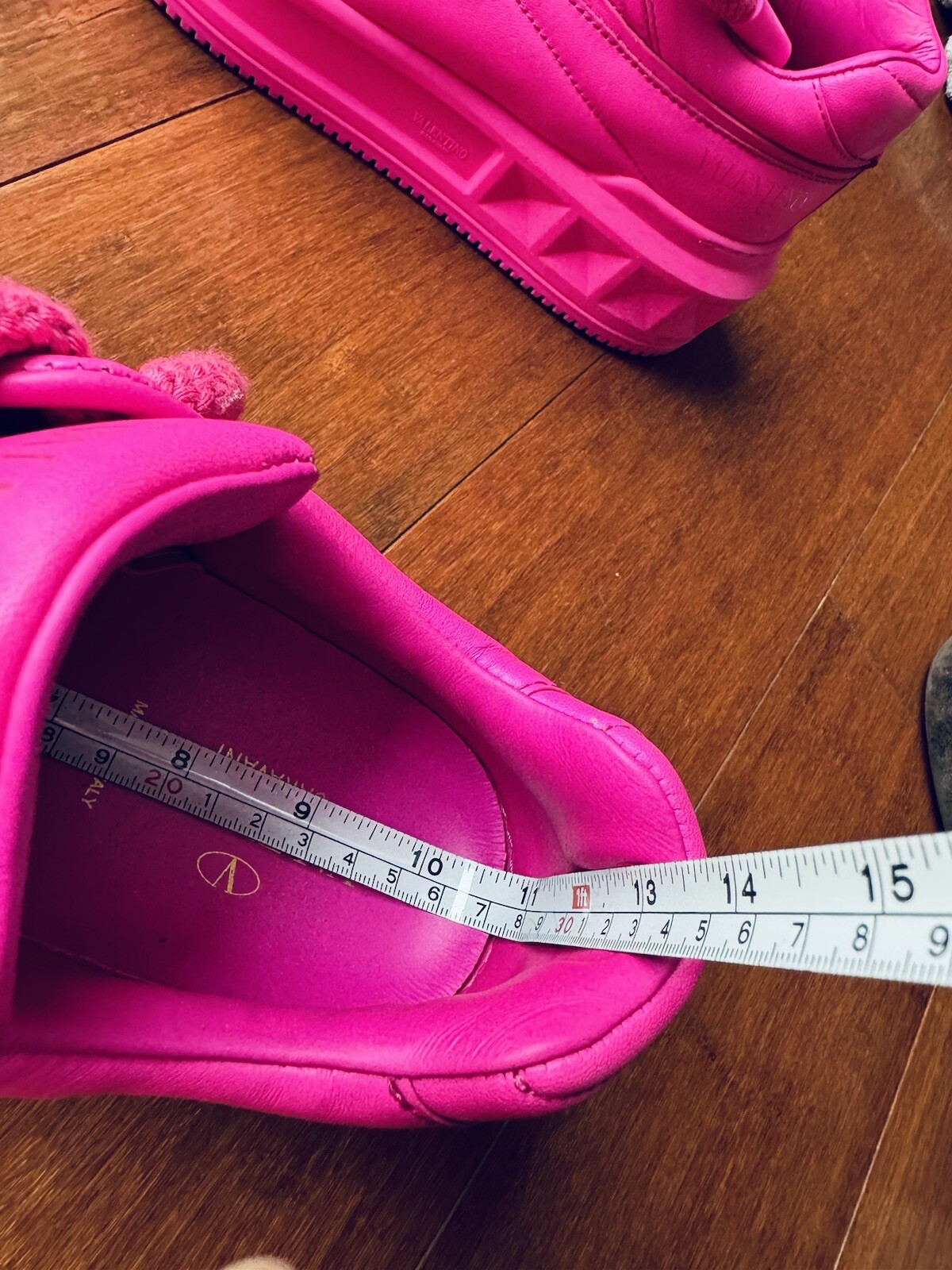 $1150 Valentino Garavani One Stud XL leather Low Top Sneakers EU 40 US 10 thumbnail 23