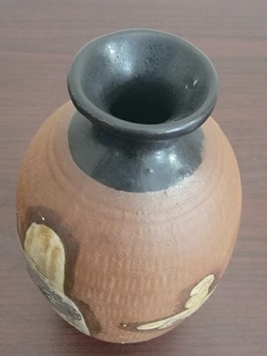 Vintage Japanese Ryukyu Awamori Sake Bottle Ceramic Bud Vase Appx 6" See Pics - Imagen 4 de 9